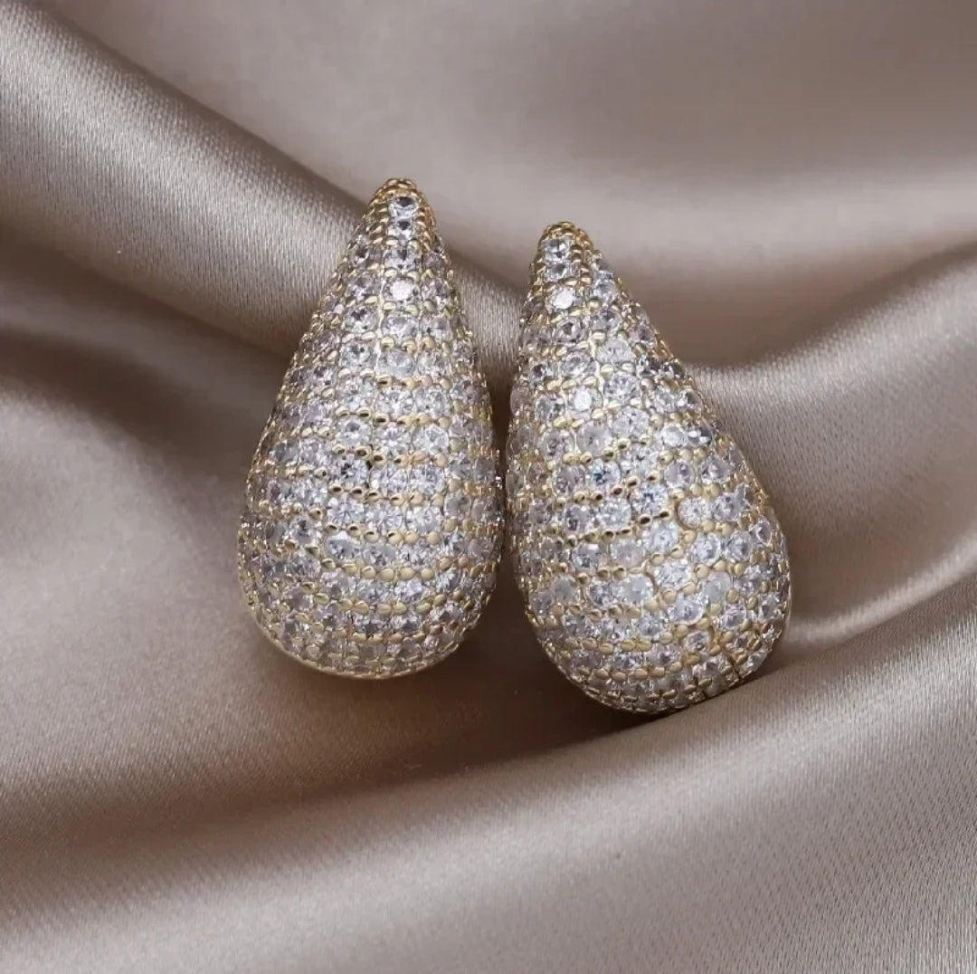 PAVE ZIRCON DROP