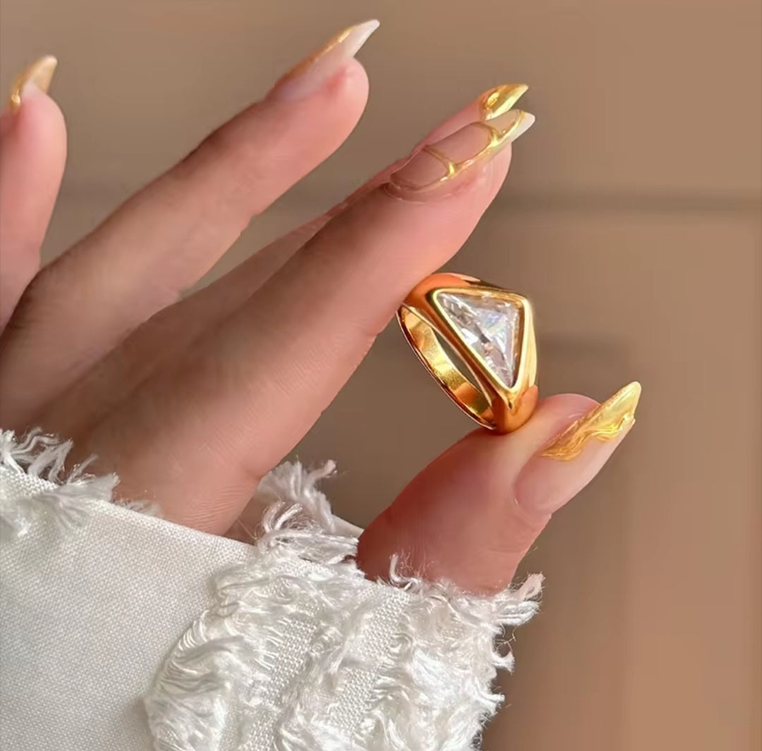 GOLDEN TRIANGLE RING