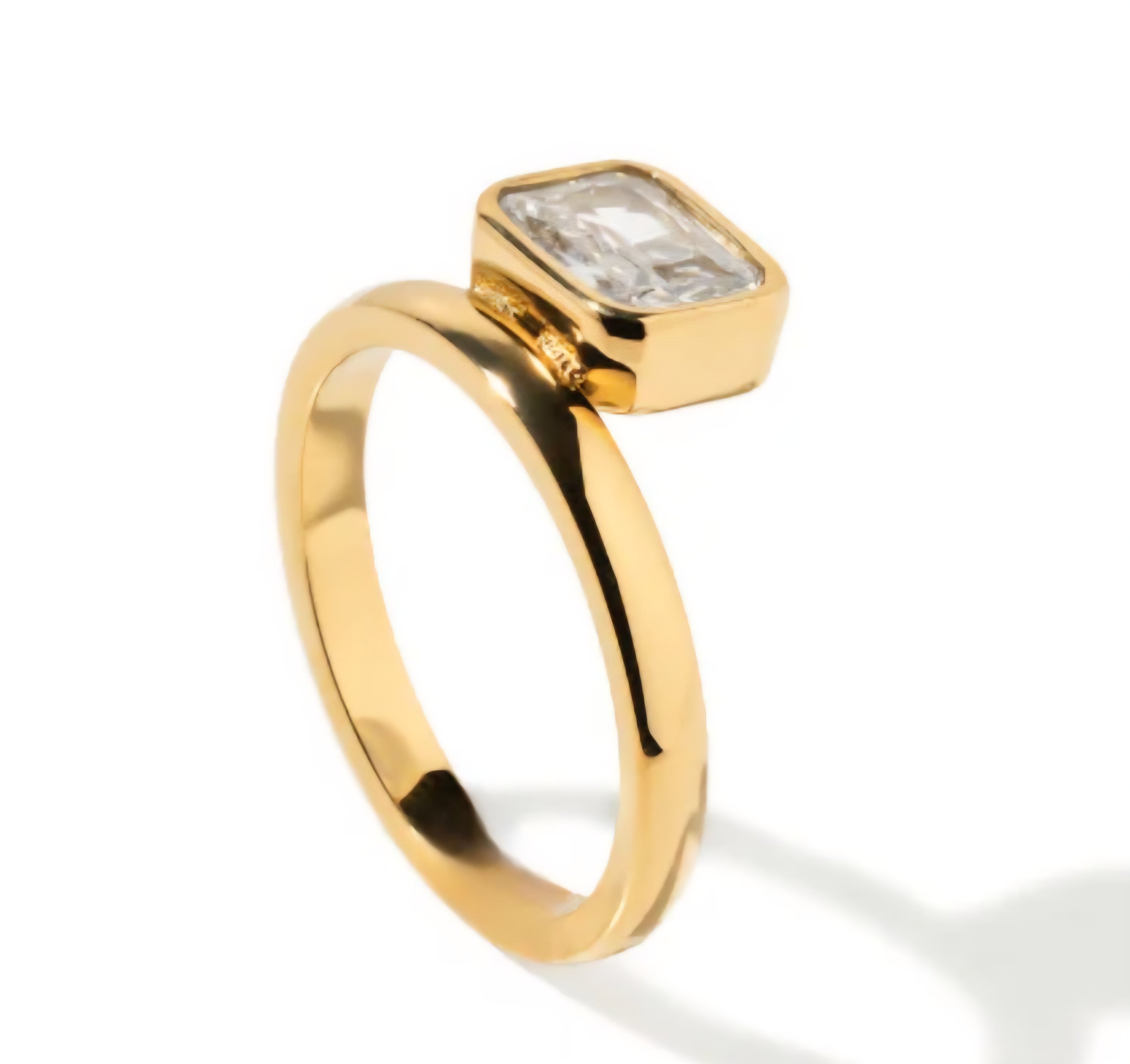 GOLDEN SQUARE RING