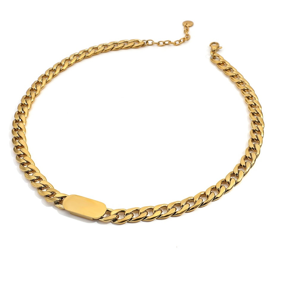 GOLDEN PLATE CHAIN
